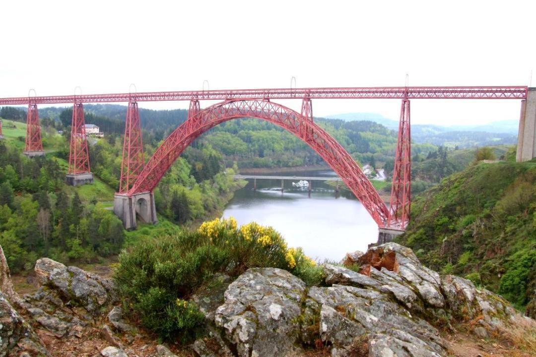 Ferienwohnung Relais Des Gorges De La Truyere Anglards de Saint Flour Exterior foto